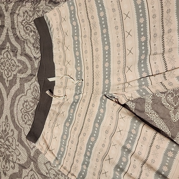 Pijamas - Picture 3 of 8